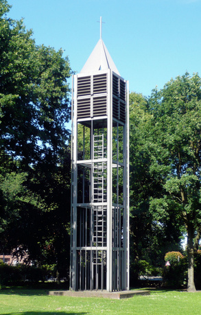 St.-Johannes-Kirche Hahn-Lehmden Glockenturm (Foto: Joachim Delfs)