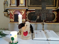 Wuff, der Krabbelgottesdienst-Stofftierhund (Foto: Birgit Grohs) 